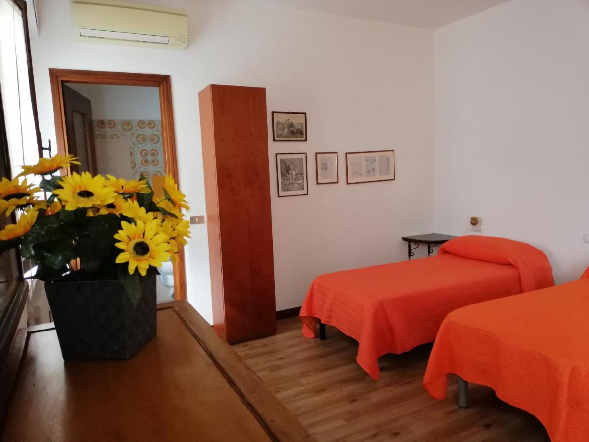 Appartamento Le Campanelle San Felice del Benaco Luaran gambar