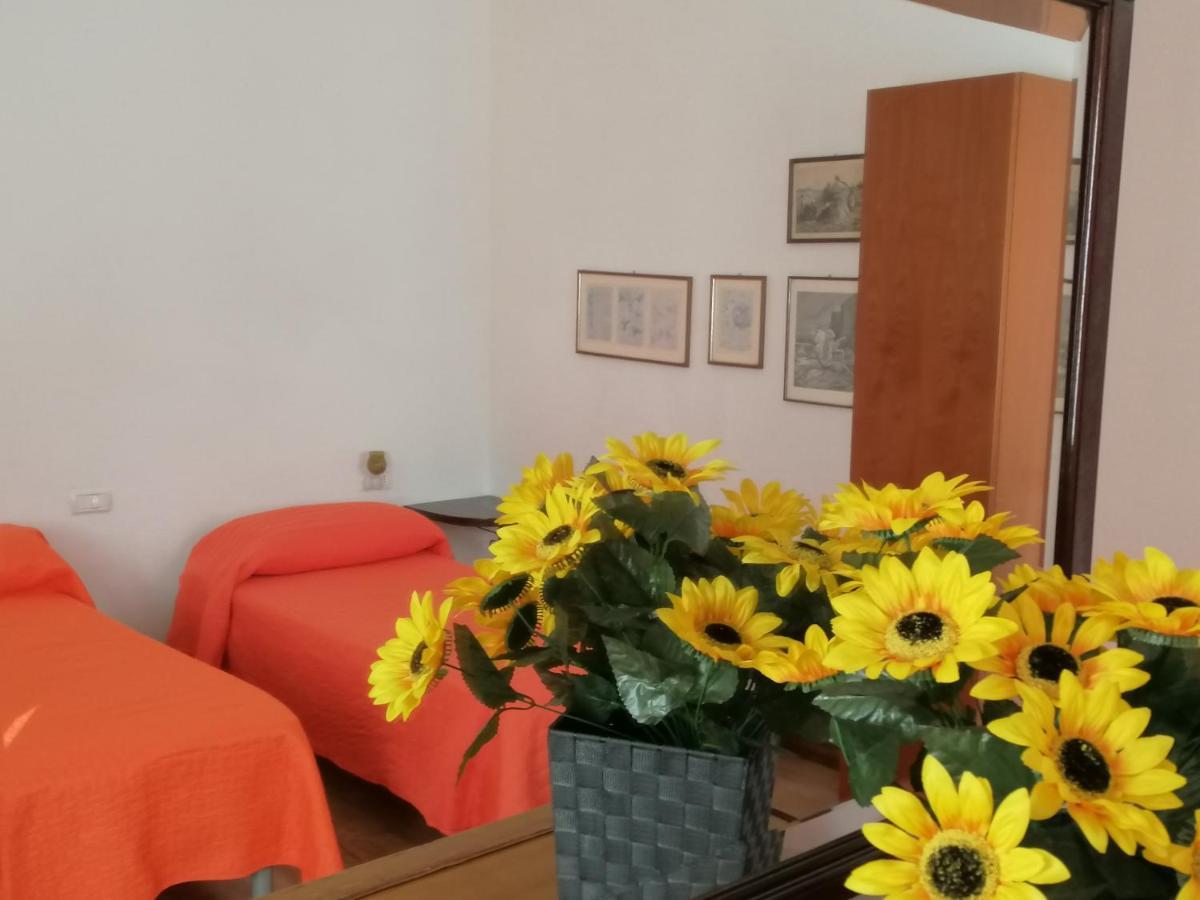 Appartamento Le Campanelle San Felice del Benaco Luaran gambar