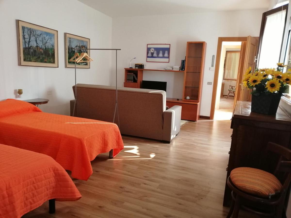 Appartamento Le Campanelle San Felice del Benaco Luaran gambar