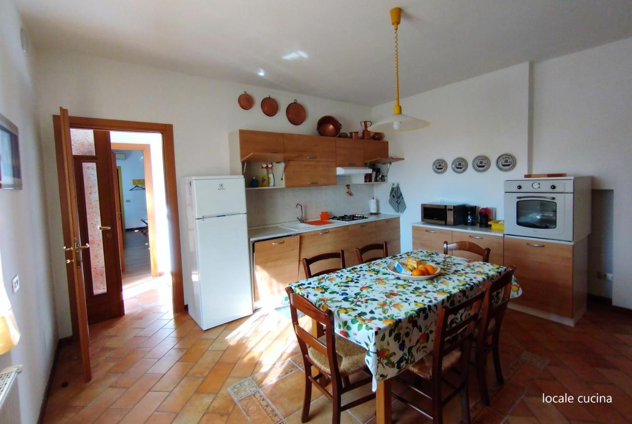 Appartamento Le Campanelle San Felice del Benaco Luaran gambar