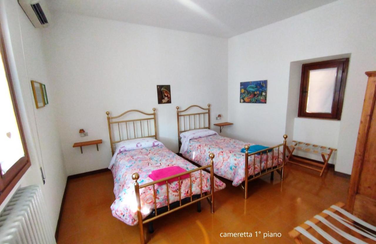 Appartamento Le Campanelle San Felice del Benaco Luaran gambar